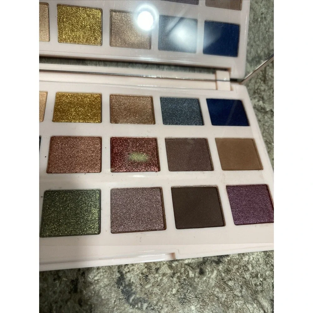 Ciate London The Editor Palette New England Eyeshadow 18‎ Shades